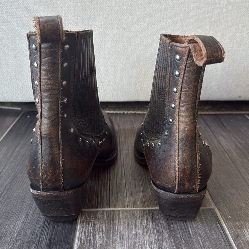 Frye Studded Leather Western Boots | Size 6.5 | Vintage Distressed - Picture 3 of 11